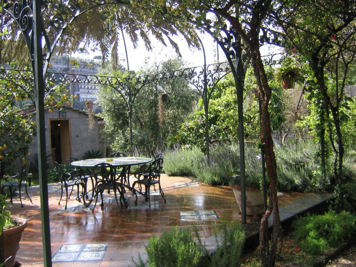 Suite Lidia B&B Sorrento Exteriör bild